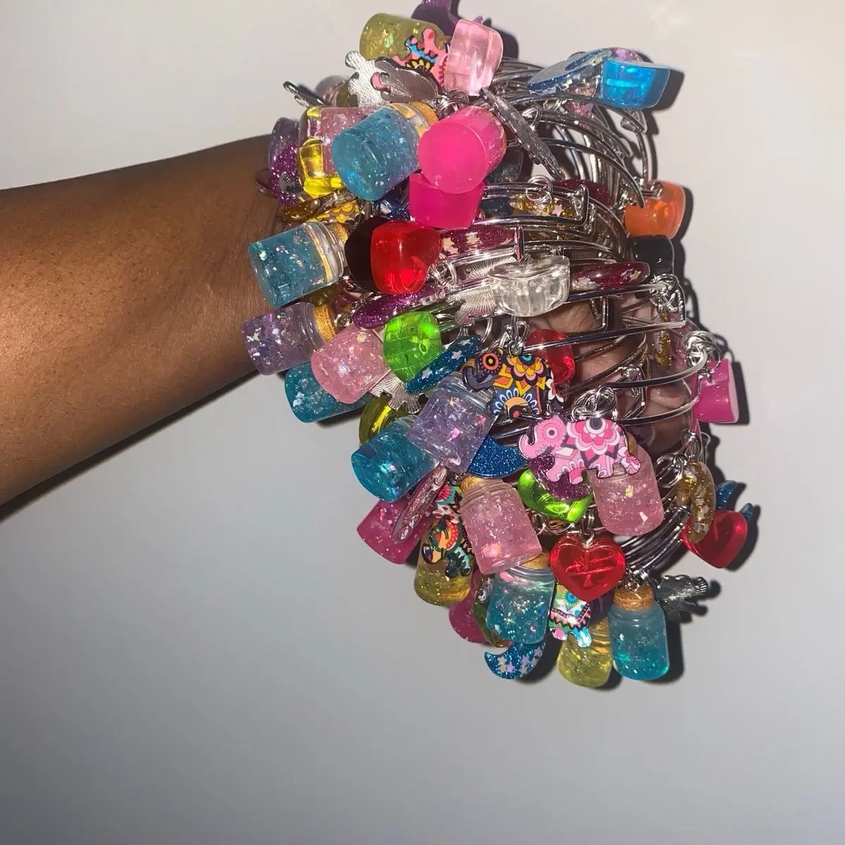 Custom Charm Bracelets - Customizable Design with Various Charms, Ideal for Personalization and Stylish Wear