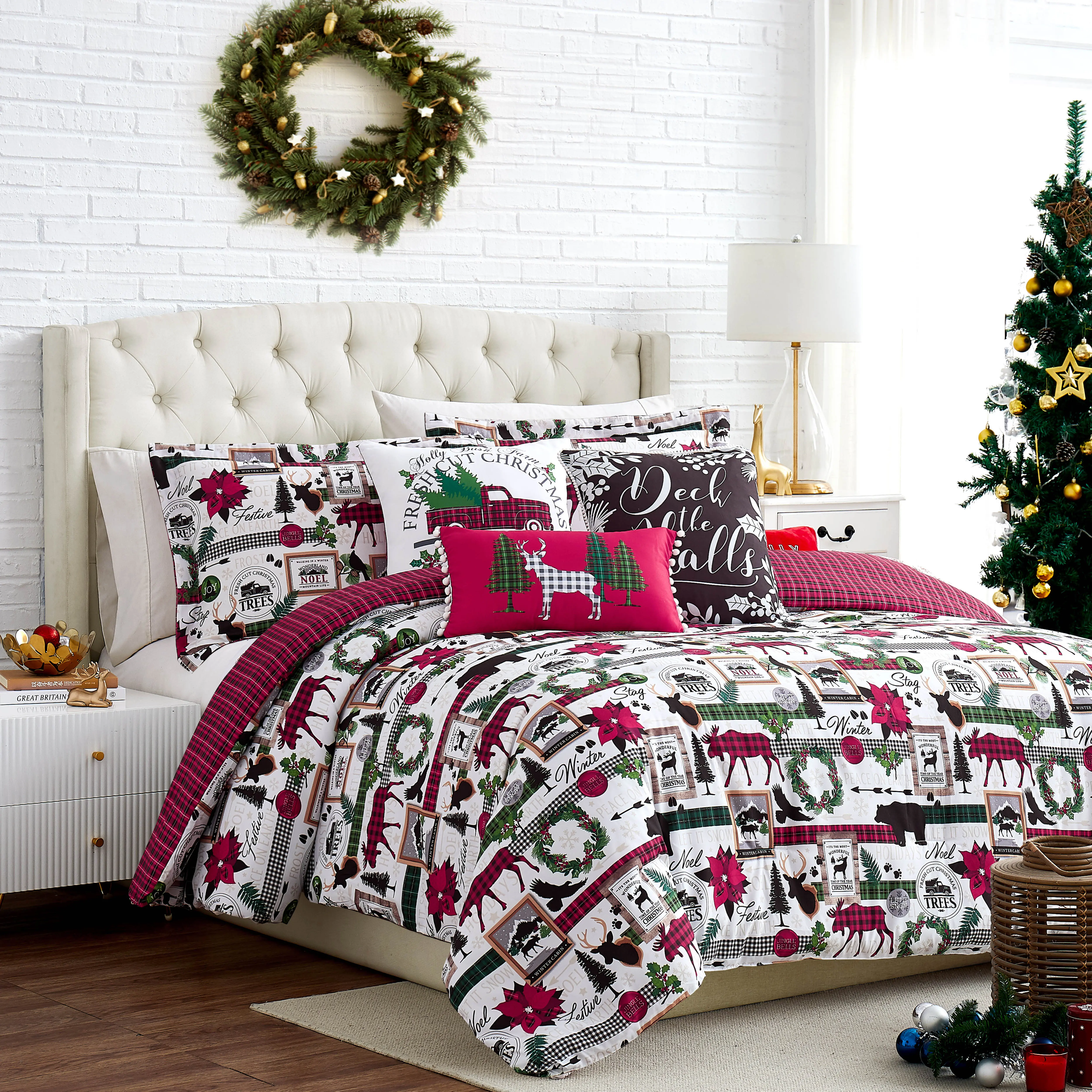 Merry Town 6-Piece Microfibre Ultra-Soft Christmas Print Comforter Bedding Set - All Seasons Use, Multi-Size (Twin/Twin XL, Full/Queen, King, Double), Machine Washable