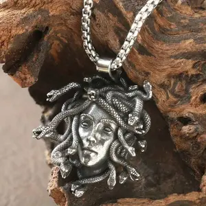1pc Titanium Steel Medusa Head Pendant Necklace, Versatile Gothic Style Design Jewelry Gift