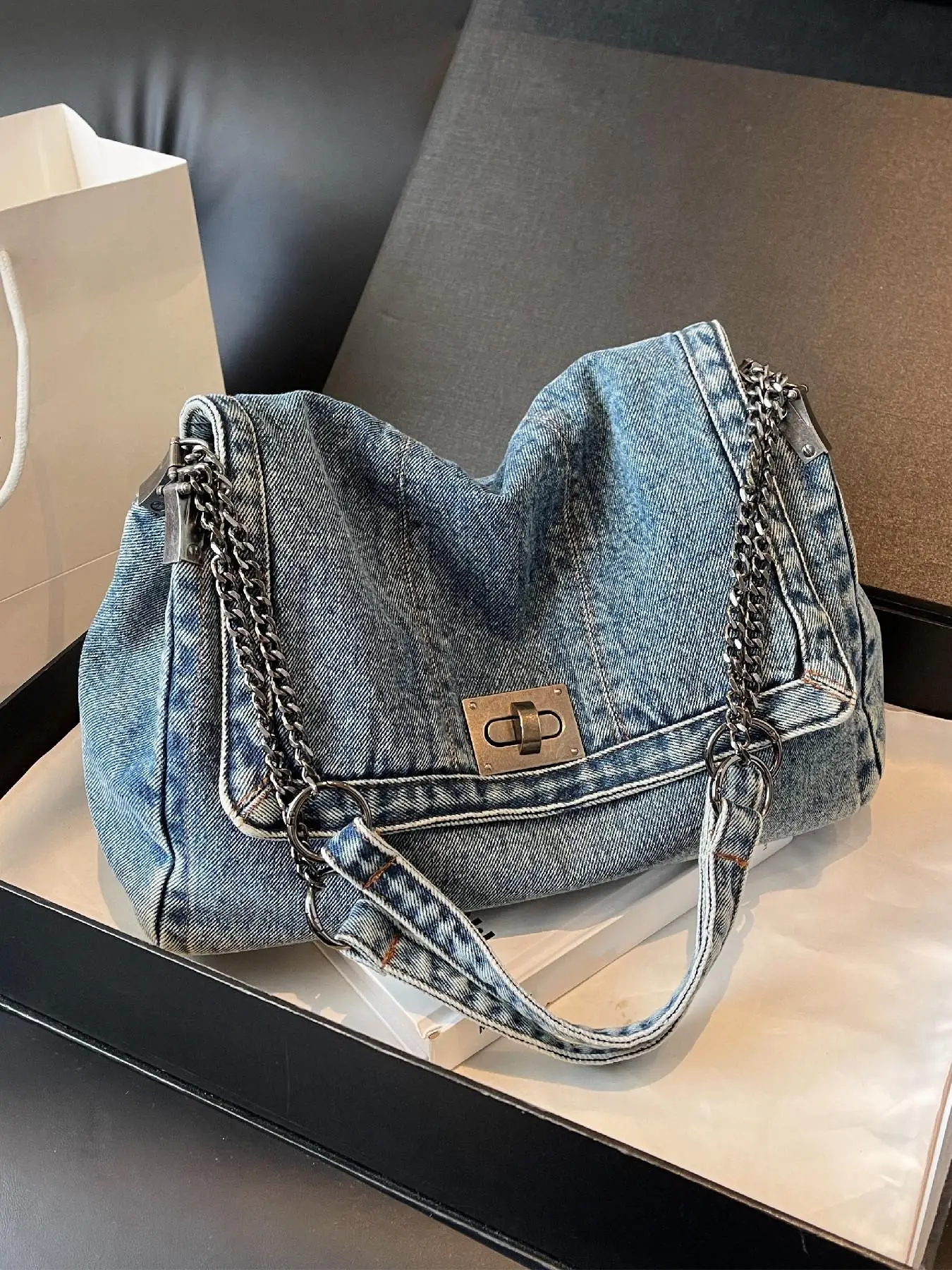 Women's Fashionable Denim Shoulder Bag, Casual Versatile Crossbody Bag for Daily Commuting, Trendy All-match Commuter Bag for Daily Used
