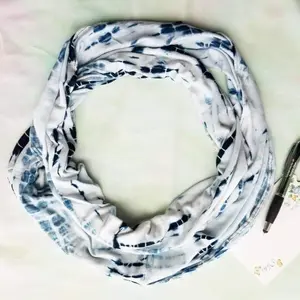 Alma de Añil Viscose Cotton Infinity Scarf
