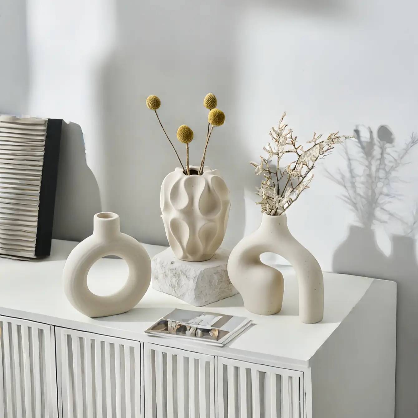 3pc Ceramic Surprise Wind Art Abstract Decorative Vase, Perfect for Reception & Porch Decor, Enhance Your Living Room & Desk with Elegant Beauty, Table Decor Set