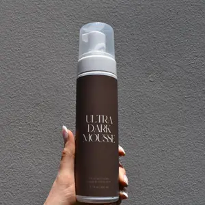 Ultra Dark Self Tanning Mousse Body Care Moisturizing Hydrating Formula for Flawless Tan Zero-orange Streak-free Moisturizer