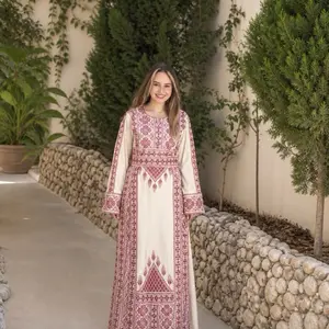Thobe heavy for occasions embroidery with a stone limited
