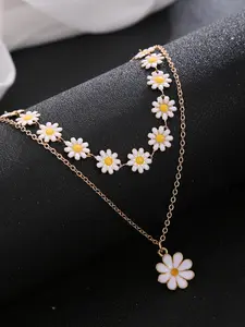 Double Layer Daisy Snake Bone Chain Necklace for Women, Fashionable Luxurious Floral Stacking Pendant, High-End Elegance Jewelry