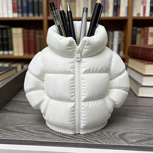 Cute Down Jacket-Shaped Pen Holder, Creative 3D Printed Novelty Coaster Set for Classroom Students, Desktop Stationery, Home Office Desk Decoration, Desktop Organizer, Pen Cups