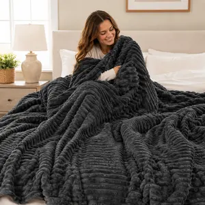 Ultra-Soft Blanket Modern Luxury Living Room Sofa Throw Winter Warmth Thickened Leisure Blanket,Holiday Haul