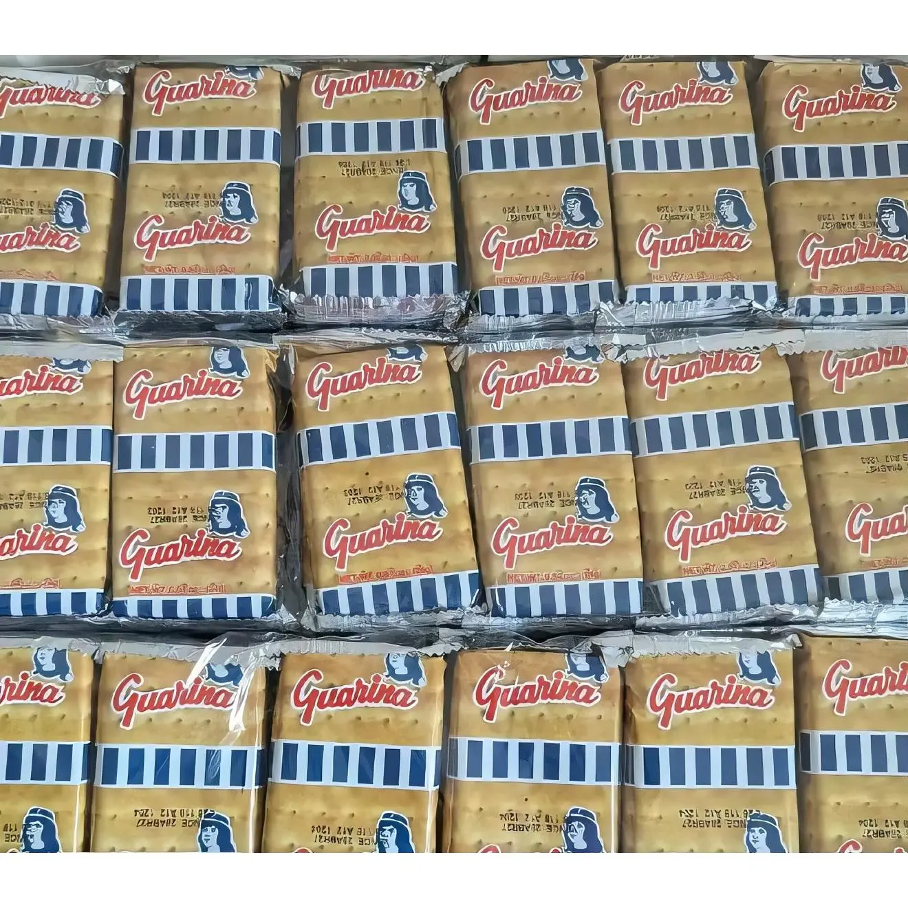 Guarina Classic Crackers - 12-Pack of Traditional Baked Snacks
