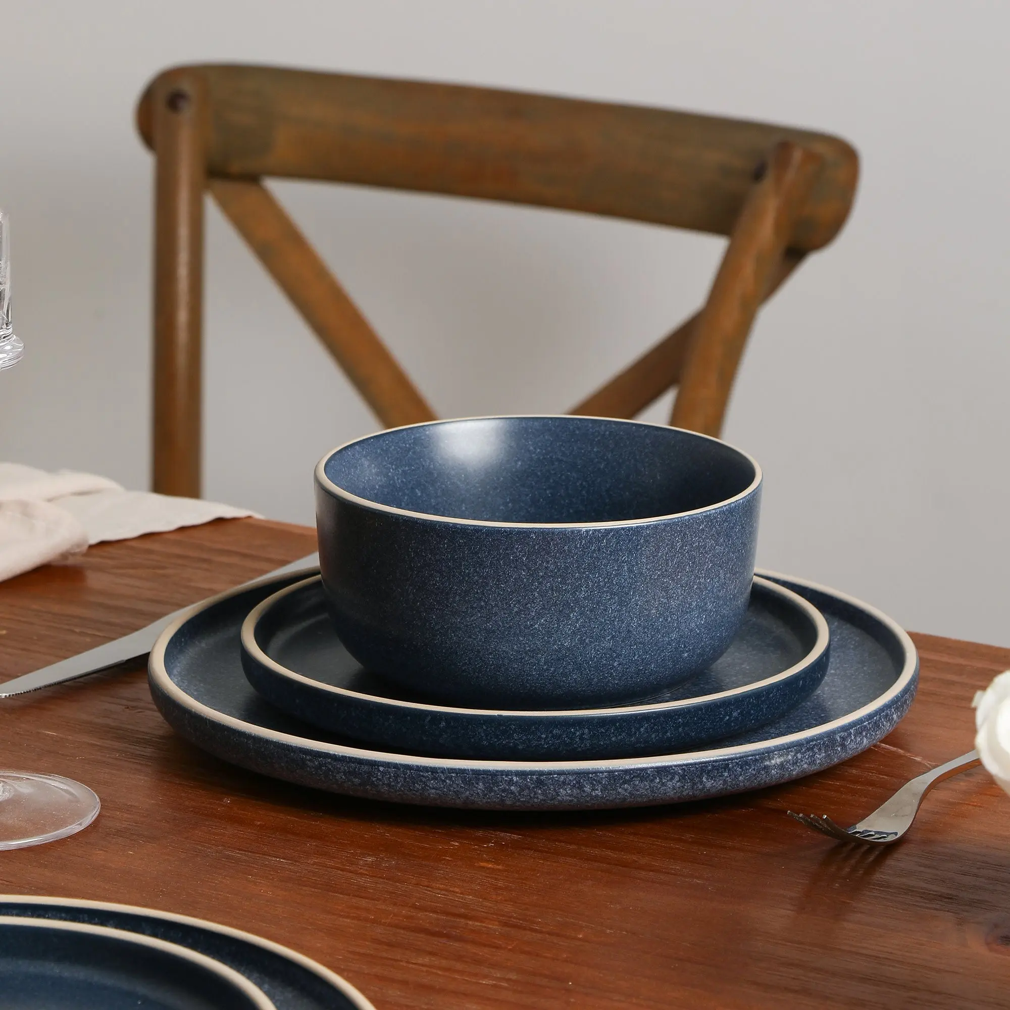 Amber Stoneware Dinnerware Set - Blue