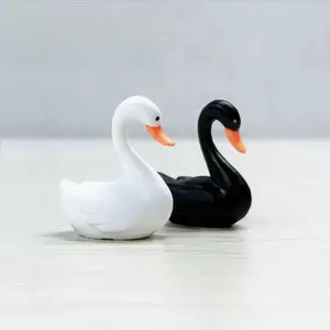 2pcs Realistic Resin & Swan Miniature Landscape Decor, Aquarium Ornament, Resin Figurine, Succulent Micro Landscape Decoration