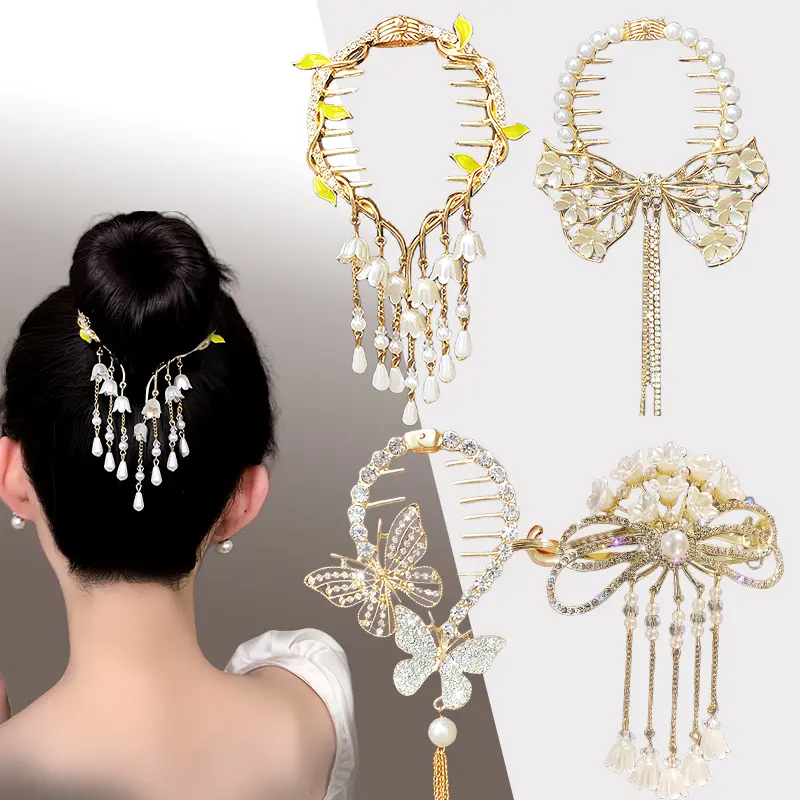 4PCS Jewelry Rhinestone Hair Claw Clips for Women Long Tassel Hair Claw Clips Non Slip Hair Accessories Hair Barrettes Pearl Ponytail Buckle Hairpin Vintage Sparkling Metal Hair Bun Clips