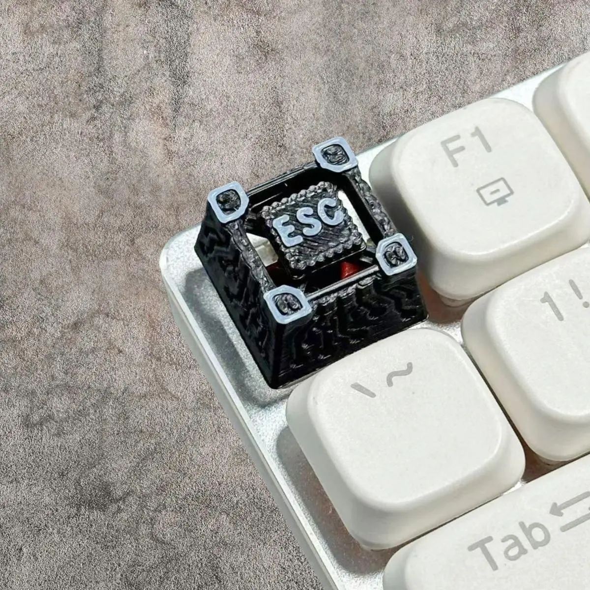 Customized Creative And Personalized Sword Keycaps Cross Axis Game Mechanical Keyboard ESC Backlight Keycaps
