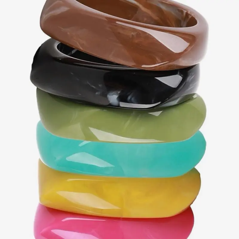 Colorful Acrylic Bangle - Vibrant Assorted Colors for Stylish Accessory Lovers