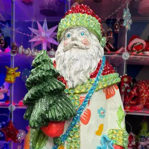 Santa figure in fabulous Hawaii flowers