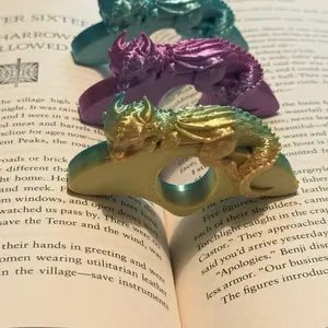 Sleeping dragon- 3D printed page holder