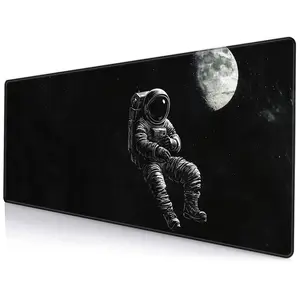 Astronaut Pattern Mouse Pad, 1 Count Rectangle Gaming Mouse Pad, Anti-slip Office Desk Keyboard Mat, Desk Decor for Home Office, Desk Accessories