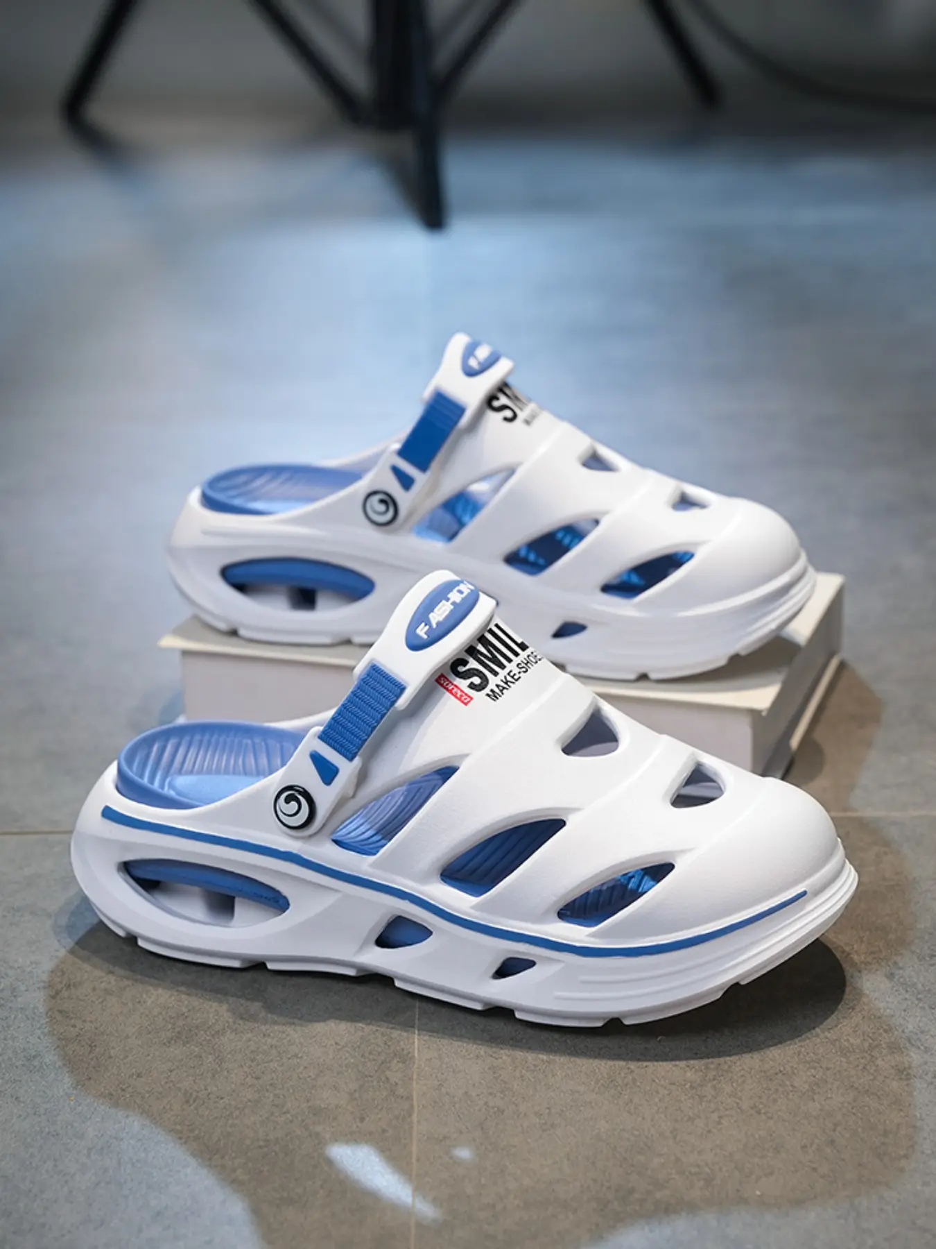 Men's 2026 Spring Summer Sliponshoes Slpiper New Arrival Clogs Thick Sole Two-Way Wear Outdoor Non-Slip Closed Toe Slides Soft Casual Sports Beach Slippers for Wading Driving Daily Wear