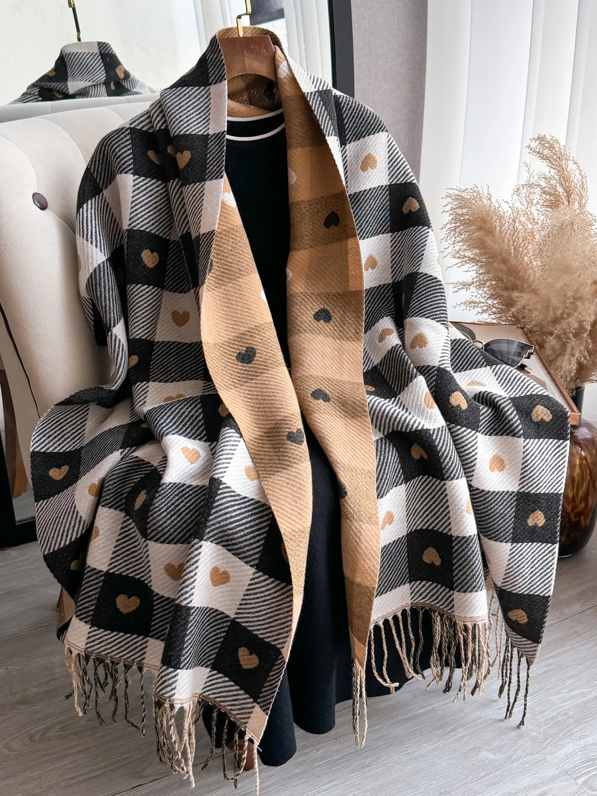 Plaid Heart Pattern Fringe Scarf, Elegant Soft Warm Thick Shawl Wrap, Unisex Fashion Accessory, Perfect for Fall & Winter, Checkered Scarf