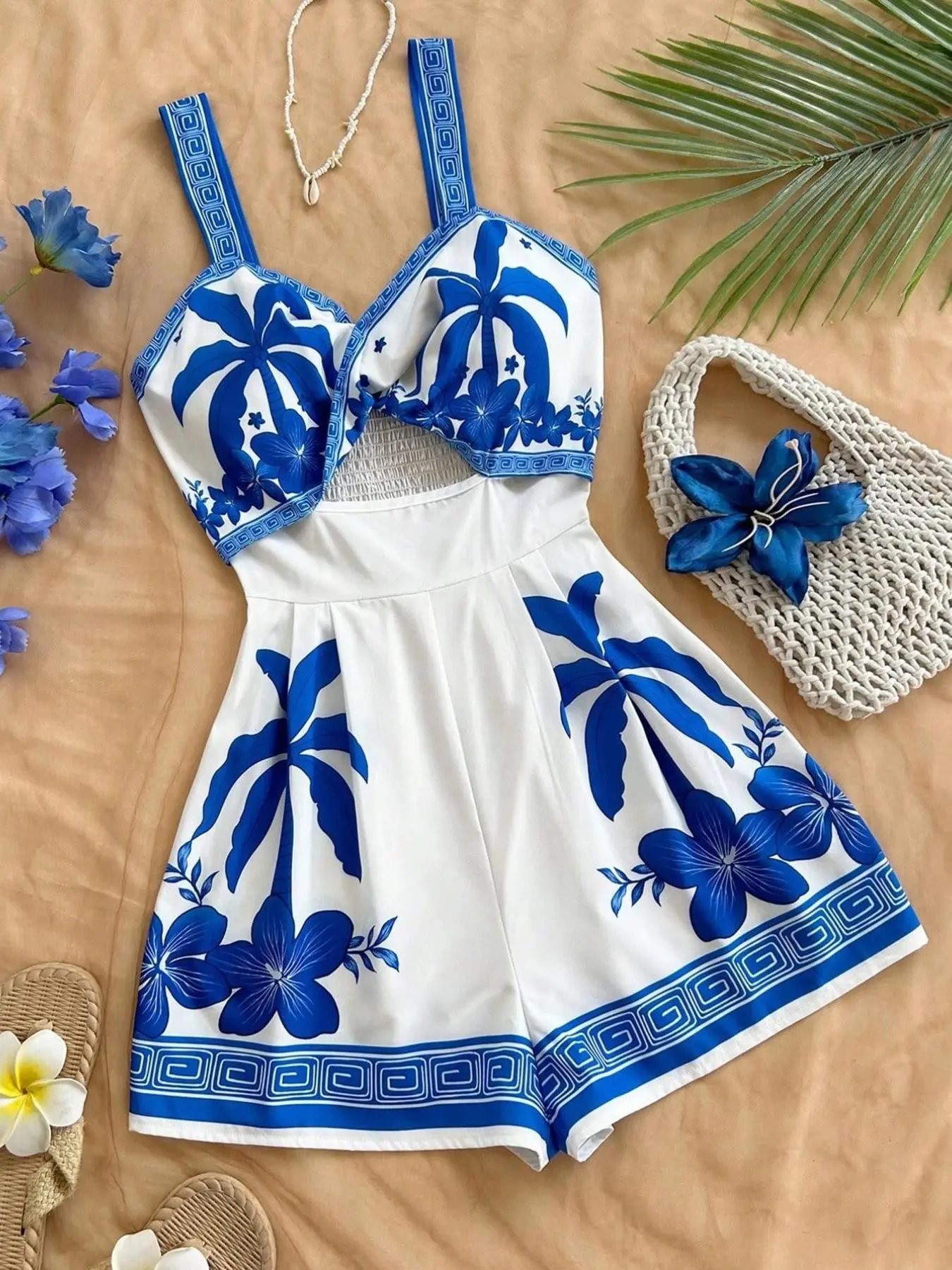 Women's Palm Tree Print Halter Sleeveless Romper, Fitted Summer Floral Jumpsuit, Boho Bohemian Casual Beachwear, Fashionable Knot Hollow Design, Holiday, Chic Style, Womenswear