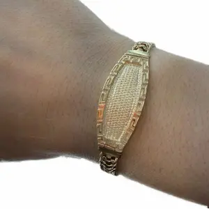 14K Gold Petatillo Bracelet with Elegant Plaque Engraving for Stylish Accessory