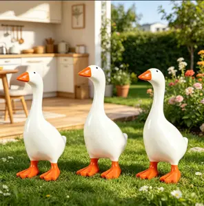 7-inch Desktop Goose-Shaped Key Holder, Resin Goose-Shaped Key Ornament, Fun Goose-Shaped Desktop Key Holder