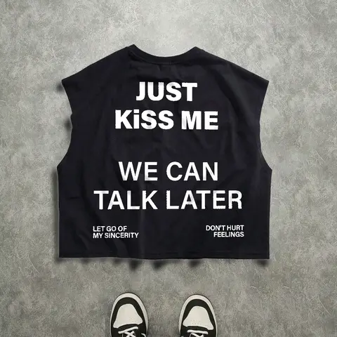Men's 'just Kiss Me' Print Loose Oversized Short Sleeve Vest, Sleeveless, Graphic Tank Tops, Y2K Street Style, Streetwear, Romantic Slogan Cool Top, Casual Fit for Night Out & Daily Wear, Sleeveless Loose Fitting