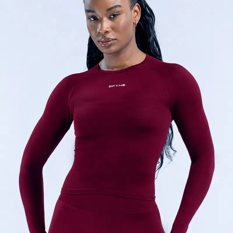 Female Slim-Fit Long-Sleeve Seamless Body Contour Workout Top - Stretchy All-Seasons Fitness Activewear for Gym & Run, Everyday Wear