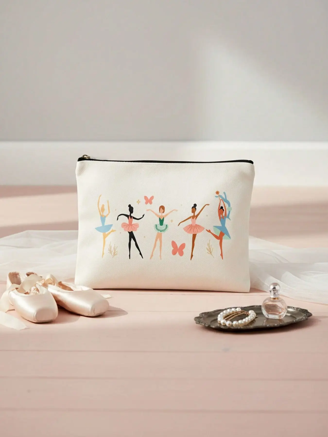 Women's Ballet Dancer Makeup Bag | Elegant Ballet Dancer Zipper Wallet and Makeup Bag | Compact Multi-Functional Storage Bag for Coins, Cards, Cosmetics, and Keys | Portable Accessory for Travel and Everyday Use