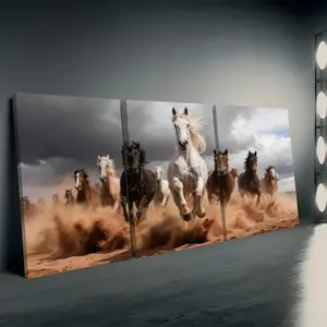 2D Flat Three-Panel Horse Painting Core, Large Living Room Decorative Art, Festival Relocation Opening Hanging Canvas, Feng Shui Wealth Artwork