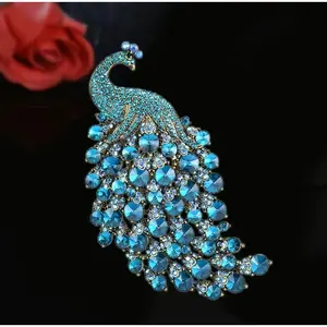 Peacock Animal Rhinestone Blue Corsage Scarf Clips Brooches Pins Brooches Safety Pin Women Girls Clothing Decoration