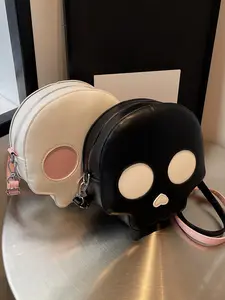2025 Fashion New Style Cross-border Minimalist Halloween Dark Gothic Black and White Funny Skull Crossbody Bag, Vintage Single-shoulder Small Round Bag, Fashionable Shoulder Bag
