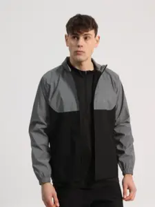 Reflective Windproof Jacket Stylish Running Sports Outerwear Casual Hip Hop Windbreaker Night Glow-in-the-Dark Sports Jacket for Men