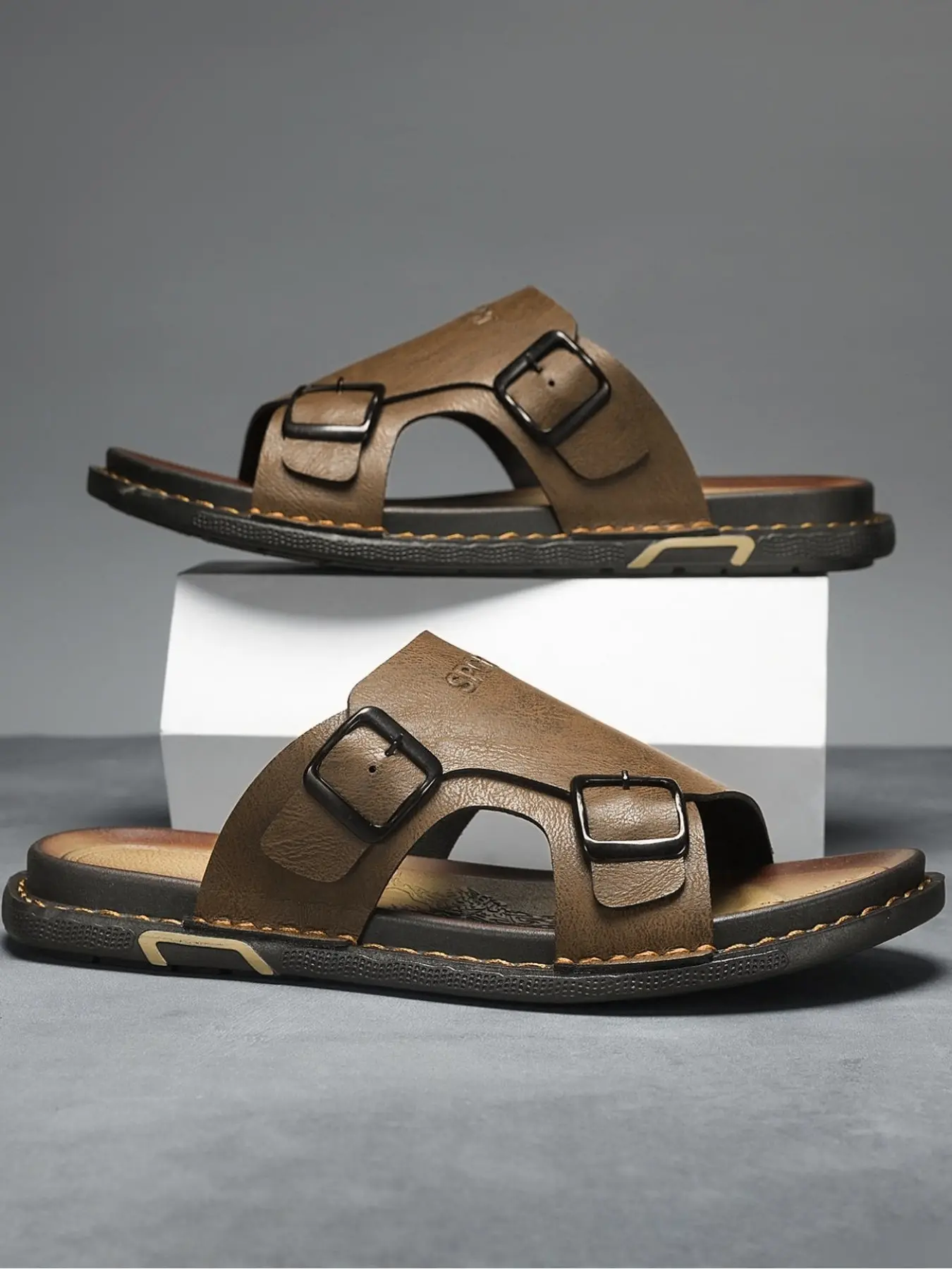 Men's Anti-Slip Wear-Resistant Genuine Leather Summer Slides: Thick Sole Cushioning, Beach/Outdoor Dual-Use Slippers