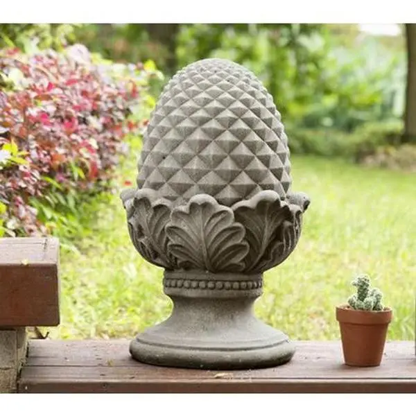 Glitzhome Grand Artichoke Lawn Garden Statue