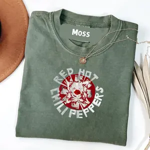 Comfort Colors Vintage-Red-Hot-Rock-band-Chilis-Peppers-Flea-Skull T-Shirt T-Shirt