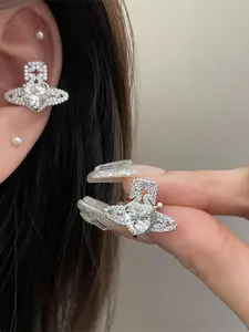 Elegant Zirconia Ear Cuff Clip, Heart Shaped Earrings, No Piercing Required, Full Diamond Heart Design, Fashionable Jewelry Accessory for Women