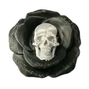 Skull Rose Magnet - Gothic Decorative Accessory with Intricate Design and Unique Skull Centerpiece