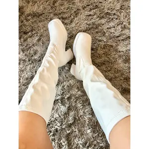 SAVANNA KNEE HIGH BOOTS- WHITE