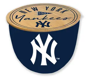 Pegasus Sports MLB Script Circle Logo 16 Oz Ceramic Candle