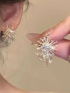 Elegant Zirconia Snowflake Earrings for Women, Perfect Daily Wear & Holiday Party Jewelry Gift, Sparkling Cubic Oxide Design