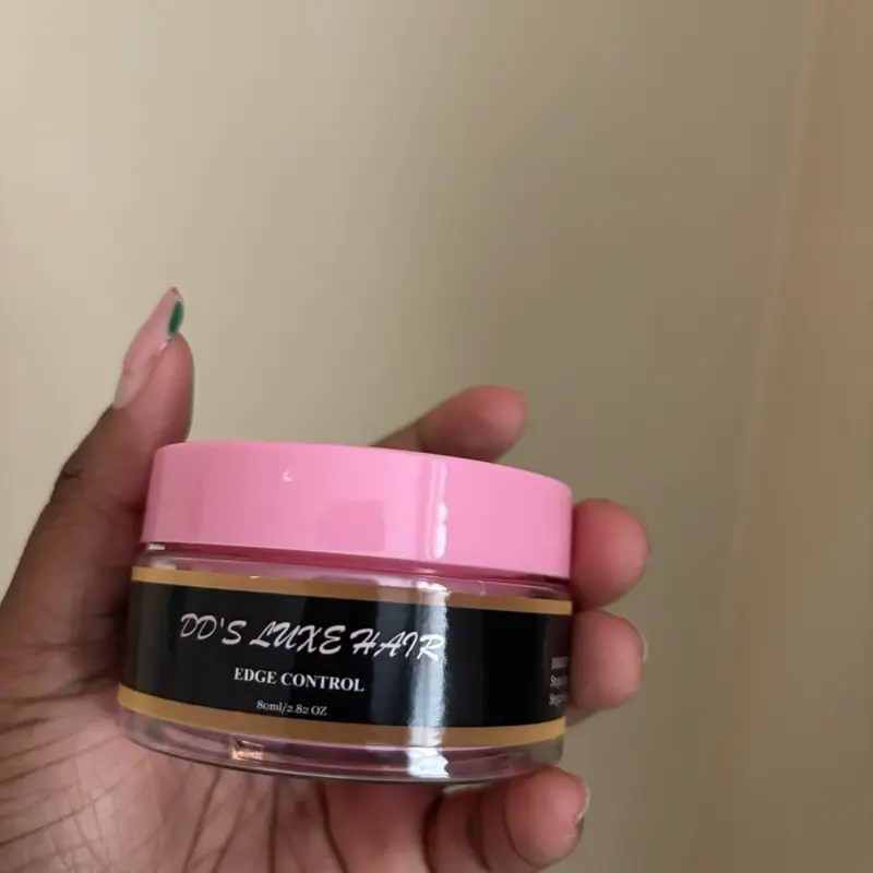 DD’S Luxe Hair Edge control.