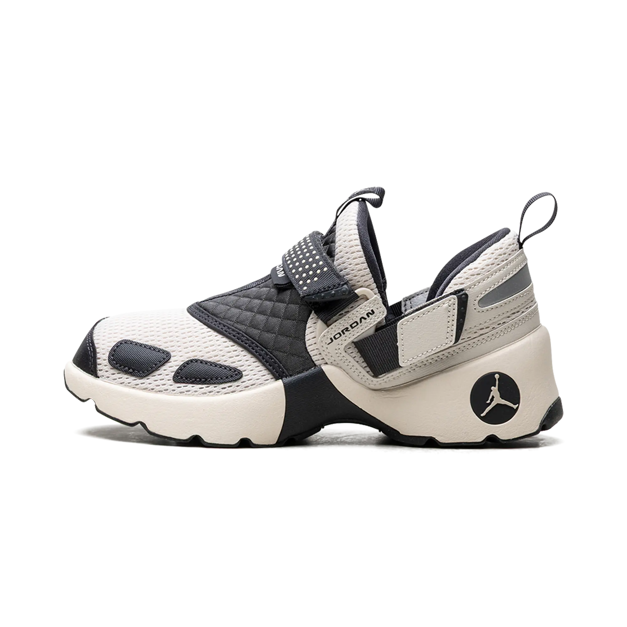Jordan Trunner LX WMNS "Light Orewood Brown" HQ2164 102