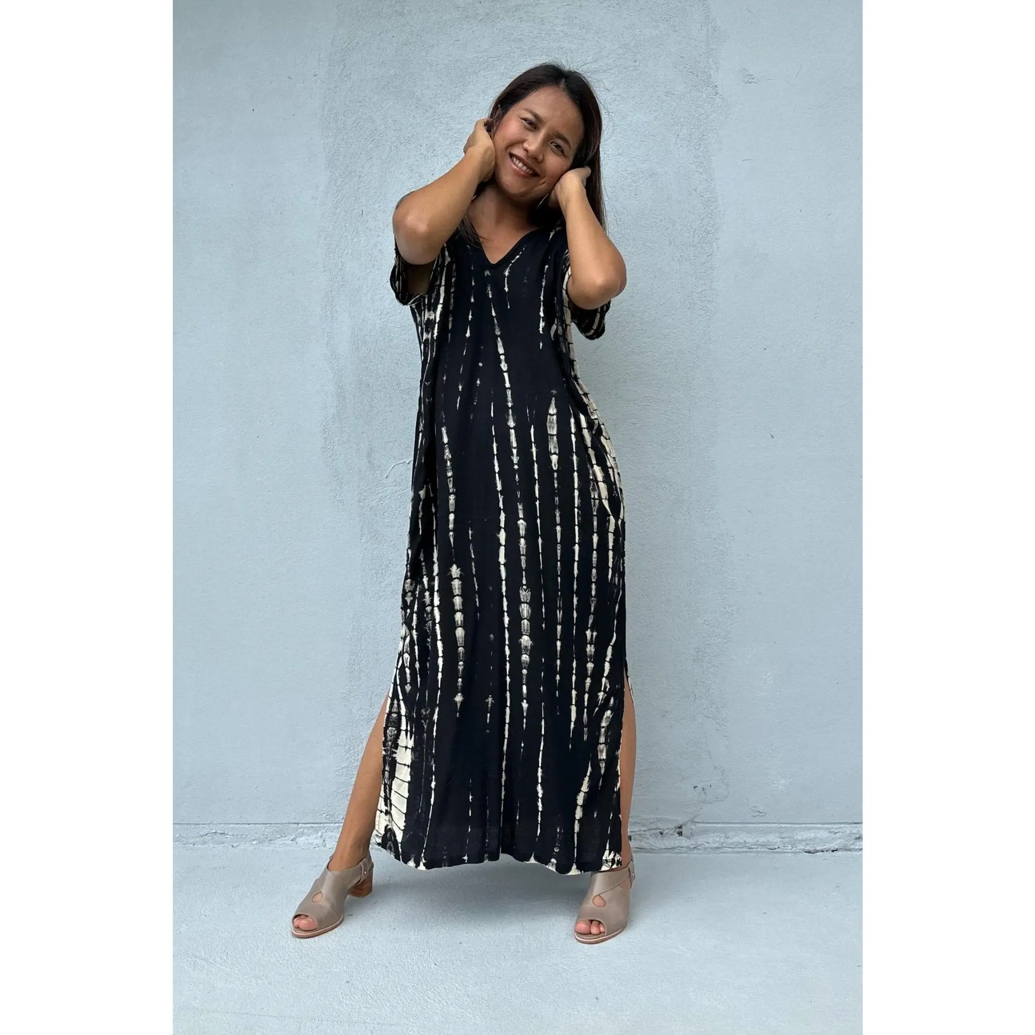 Callie Petite Kaftan in Black Tie Dye