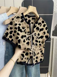 Bohemian casual vacation style loose round neck patchwork gradient leopard print short sleeve knit top, front tie design, contrast piping, khaki, women's spring summer casual top, Casual Boho Top, Womenswear