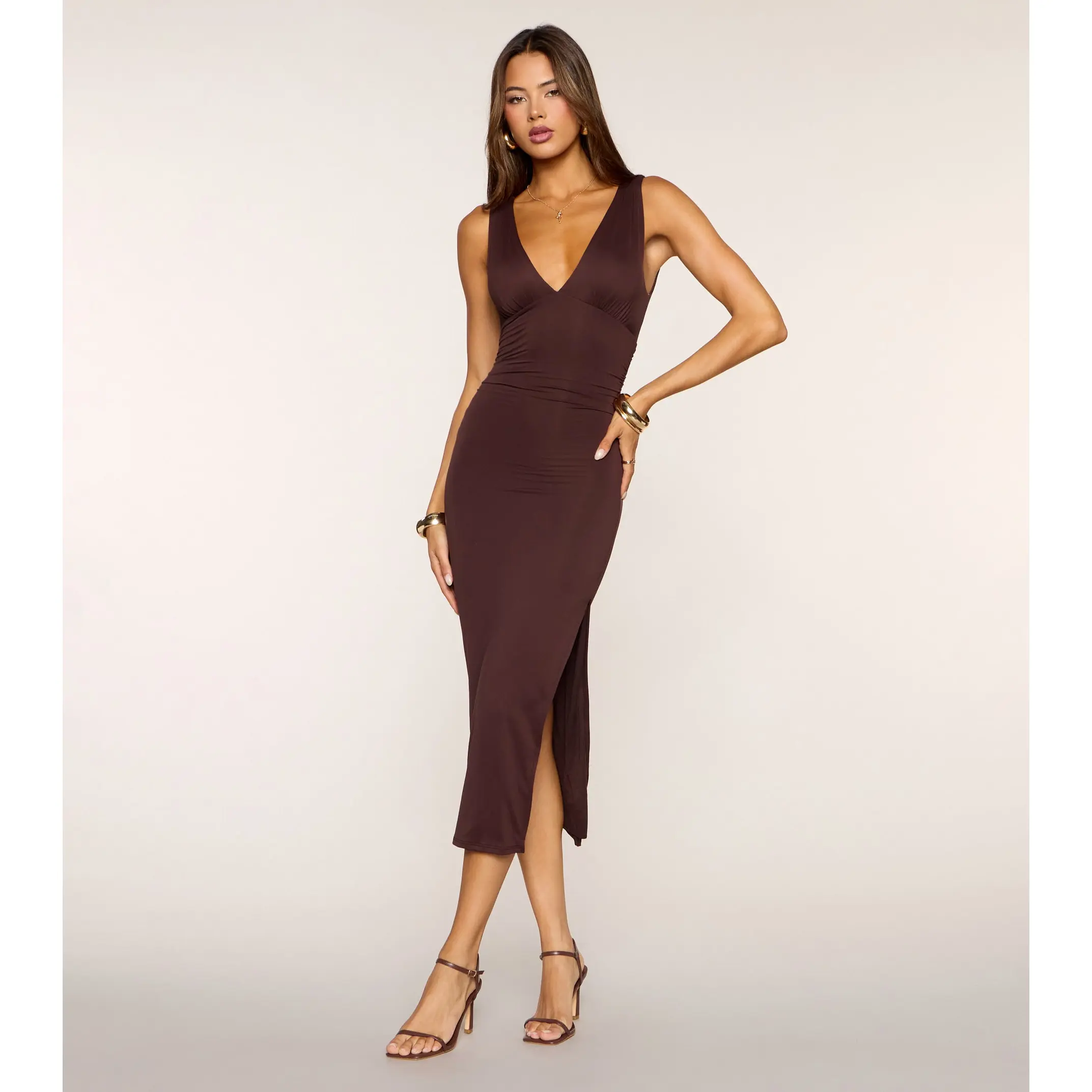 Effortlessly Sculpted Bodycon Midi Dress
