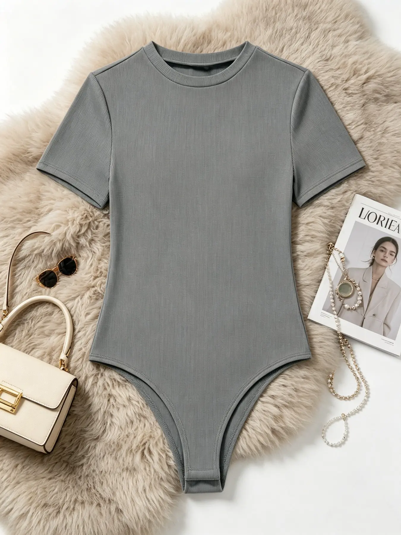 Women's Short Sleeve Ribbed Romper, Round Neck Slim Fit One-Piece Top, Stretch Basic Style, Casual Wear Tight-Fit Upper Garment, Casual Fashion Bodysuit