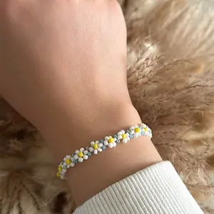 Daisy Bracelets, beaded bracelets , gift for her