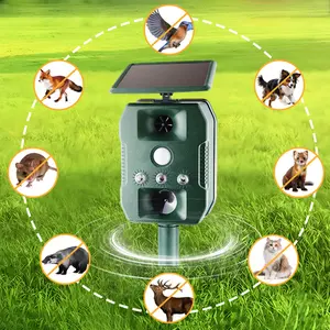Solar-Powered Ultrasonic Animal Repeller LED Flashing Alarm Sound Deterrent, Infrared Sensor Outdoor Pest Control Device