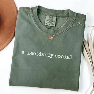 Comfort Colors Selectively Social T-Shirt, Funny Introvert T-Shirt, Graphic Tee, Sarcastic Internet TShirt, Gift for Her, Trendy Relatable Tee - ShamCren