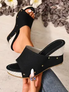 Summer New Wedge Heel Sandals Women, Outdoor Wear Thick Sole Height Increasing Rivet Mules, Versatile Toe-Open Slip-On Slides